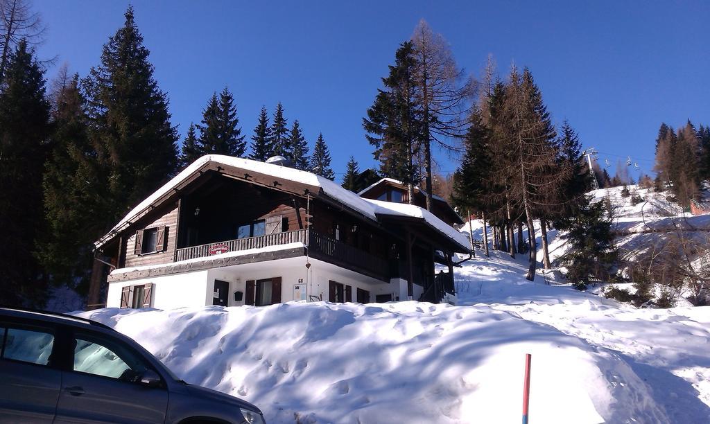 Fichtenblockhuette Sonnenalpe Nassfeld Luaran gambar